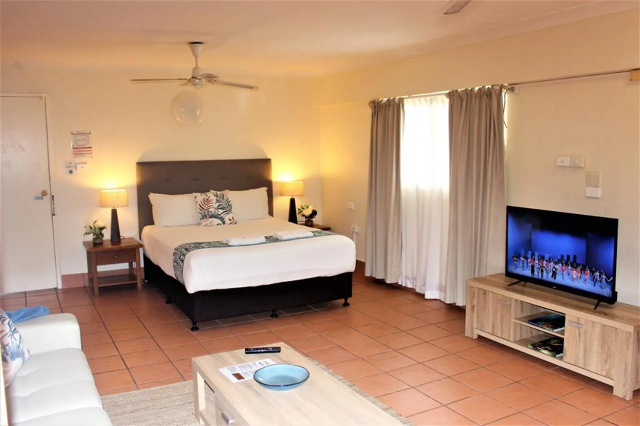 Hotel Lake Central Cairns