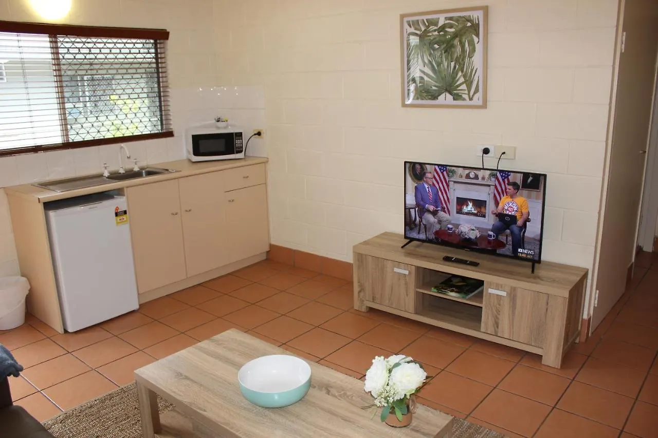 Lake Central Cairns Hotel