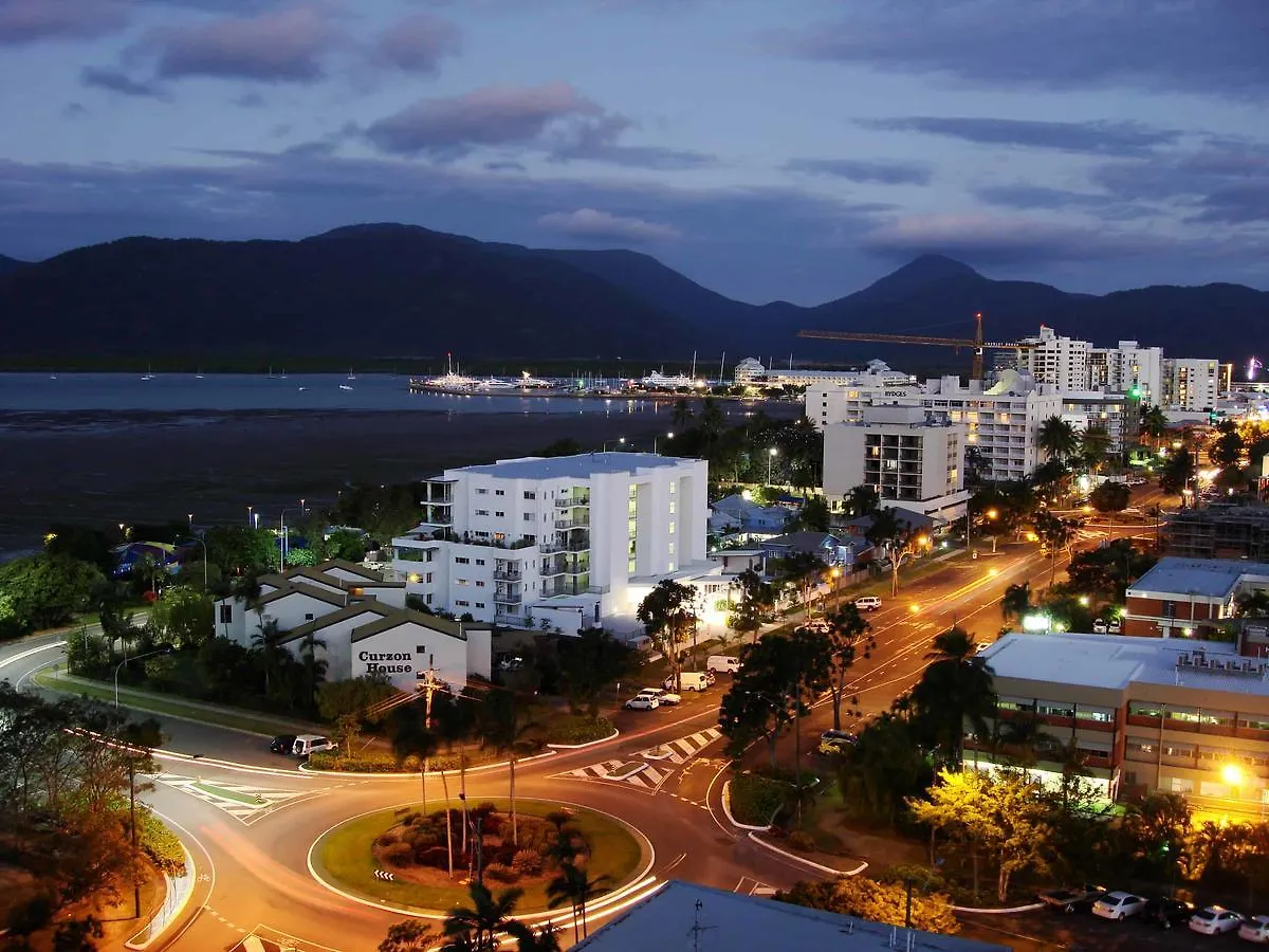 Lake Central Cairns Hotel