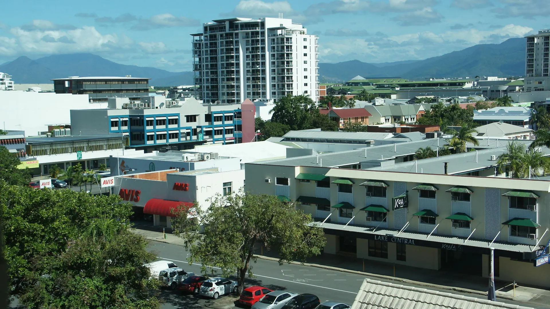 Lake Central Cairns Hotel